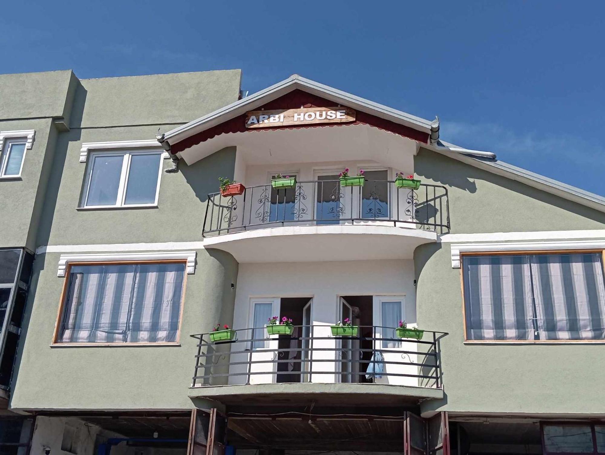 Arbi Guest House Kukes Zewnętrze zdjęcie