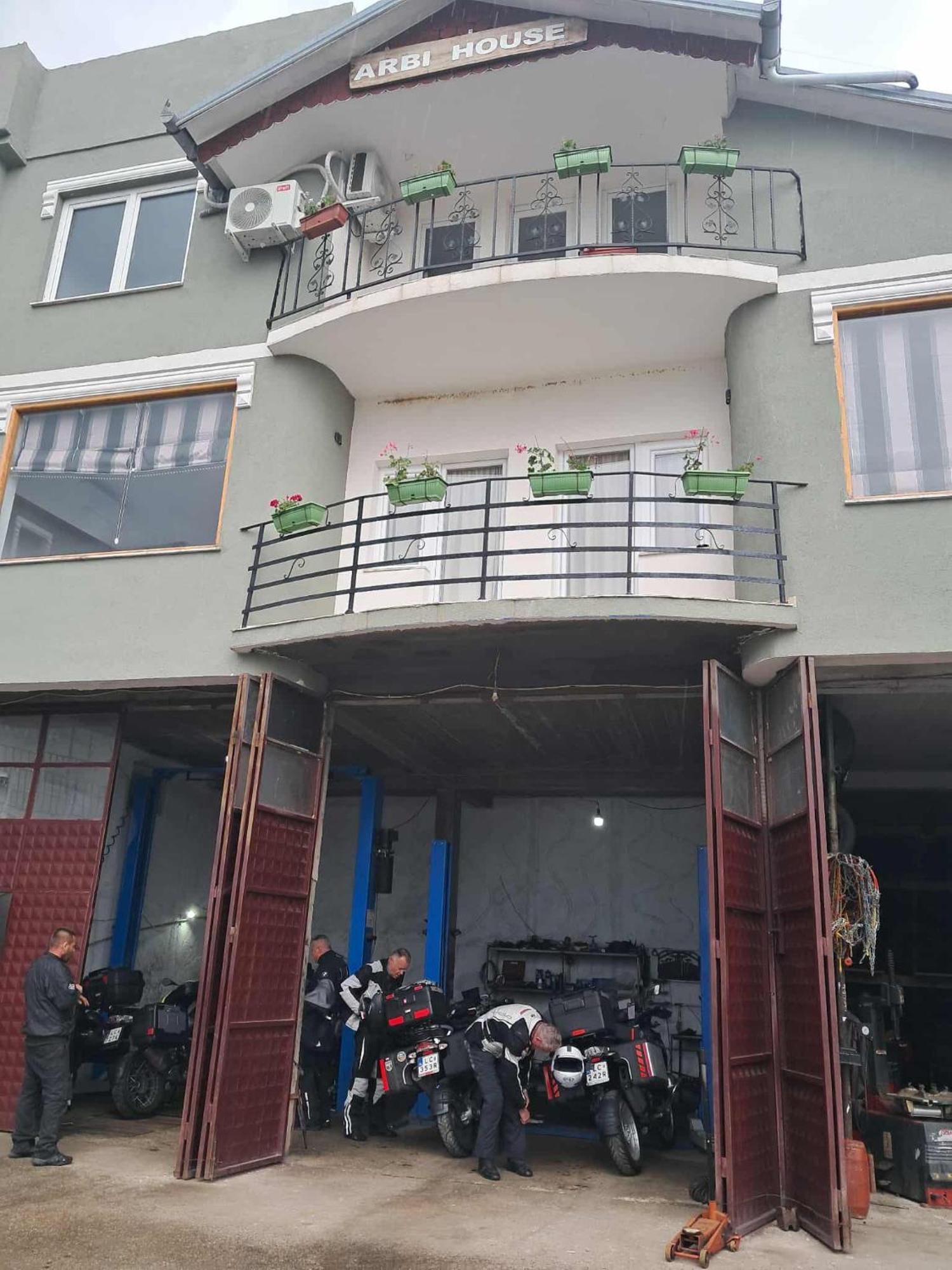 Arbi Guest House Kukes Zewnętrze zdjęcie